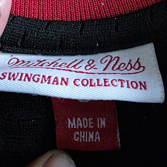 Mitchell & Ness Dennis Rodman Jersey Patch - Picture 4 of 11